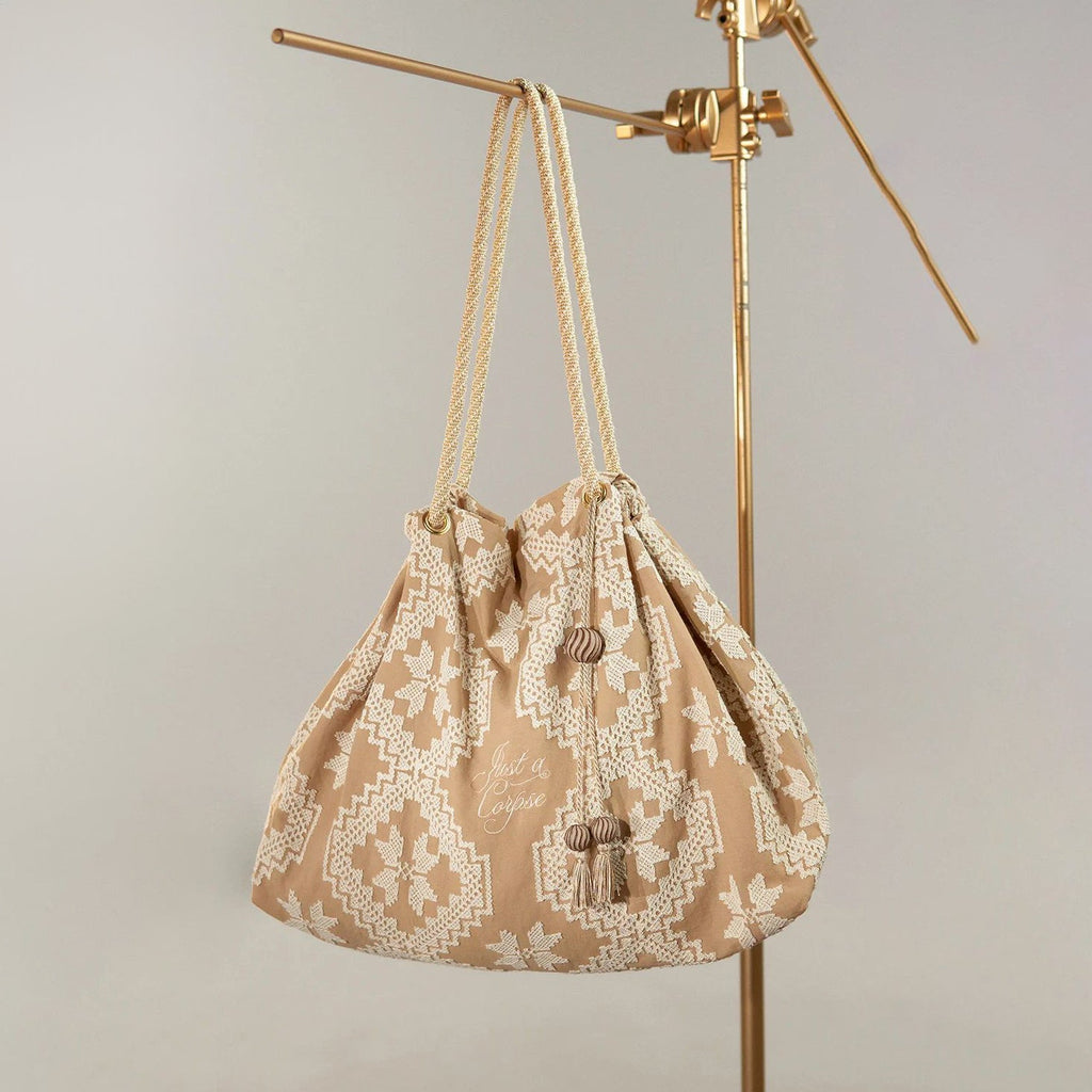 Beige "BINDLE" Ballet Embroidered Logo Tote(66 x 38 cm)